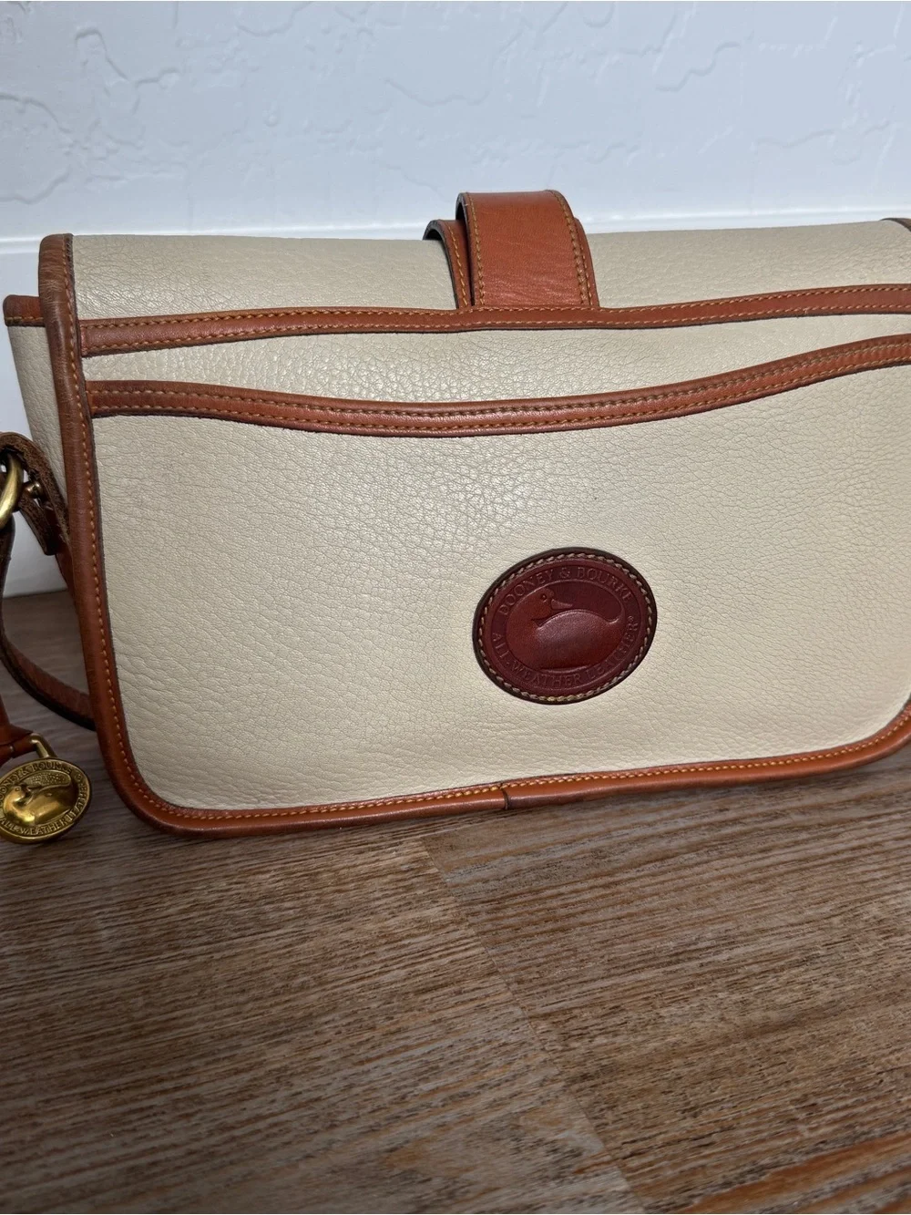 Vintage Dooney & Bourke AWL Equestrian Crossbody Natural Cream British Tan Brass